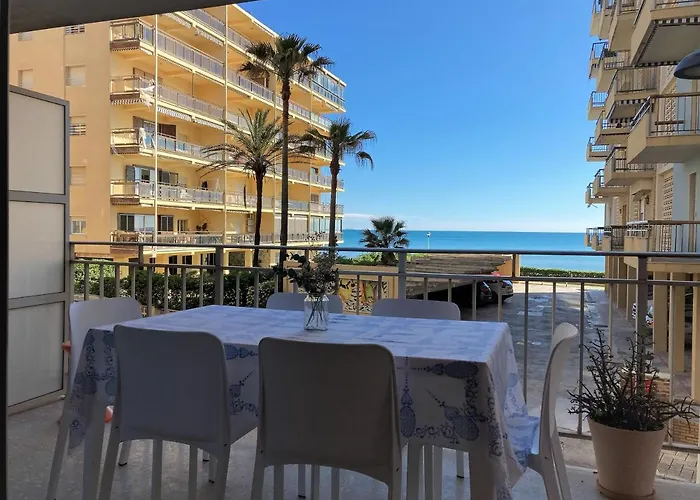 Large Apartment With Sea Views