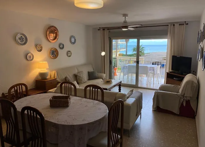Large Apartment With Sea Views